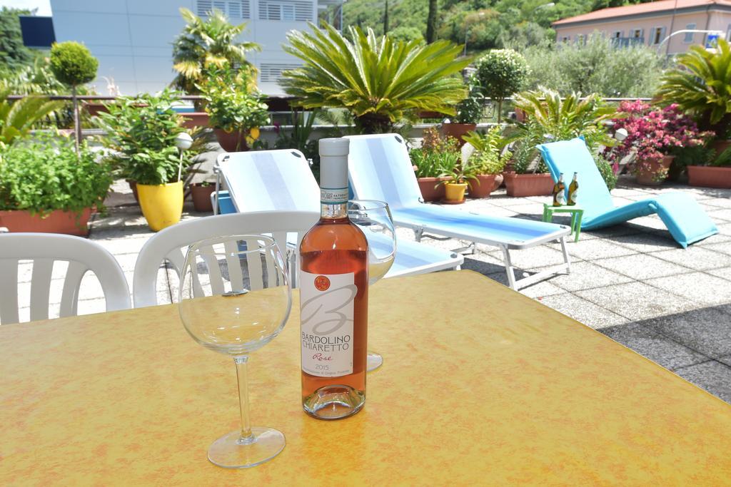 Casa Barcelli Sport & Family Apartments Torbole Sul Garda Extérieur photo